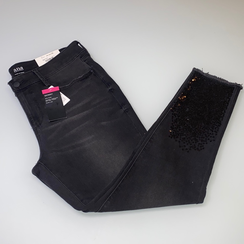 NWT  a.n.a black skinny mid rise sequin denim W14